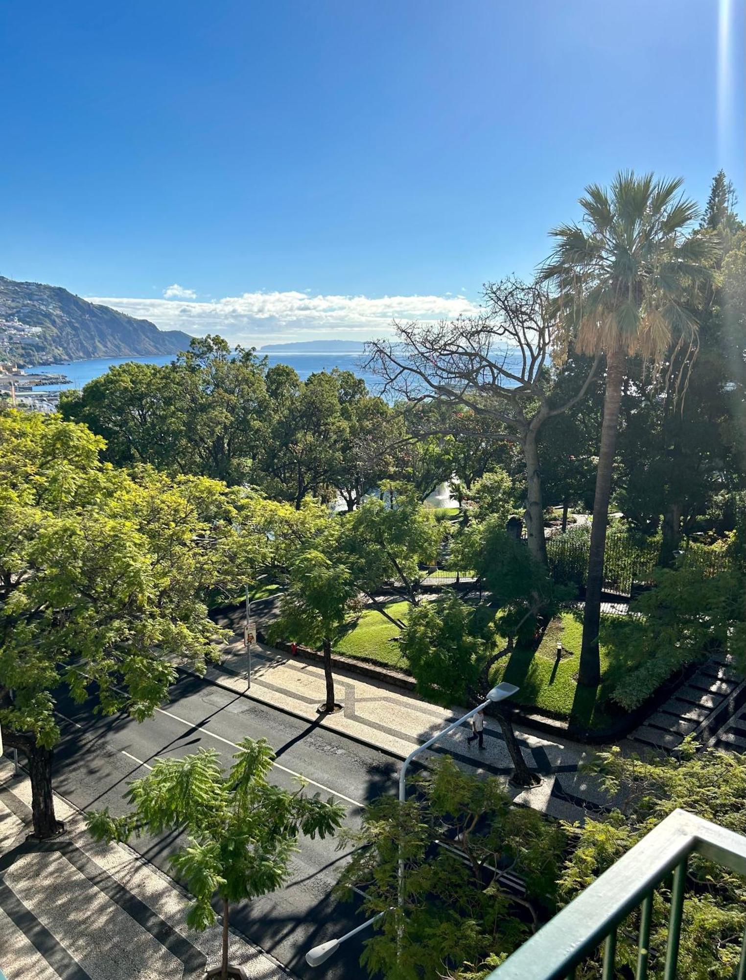 Santa Catarina By Ola Madeira Apartment ฟุงชาล ภายนอก รูปภาพ