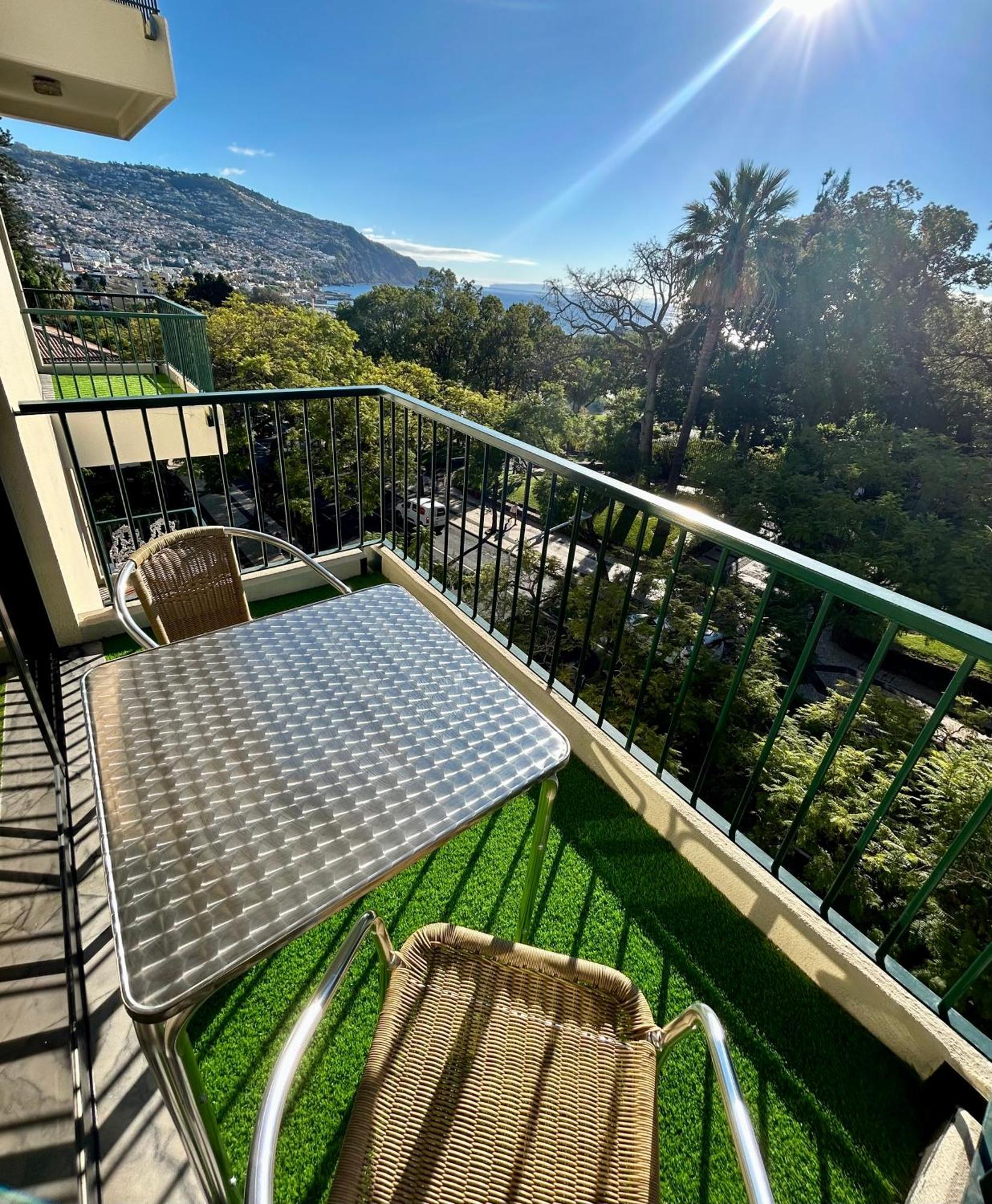 Santa Catarina By Ola Madeira Apartment ฟุงชาล ภายนอก รูปภาพ