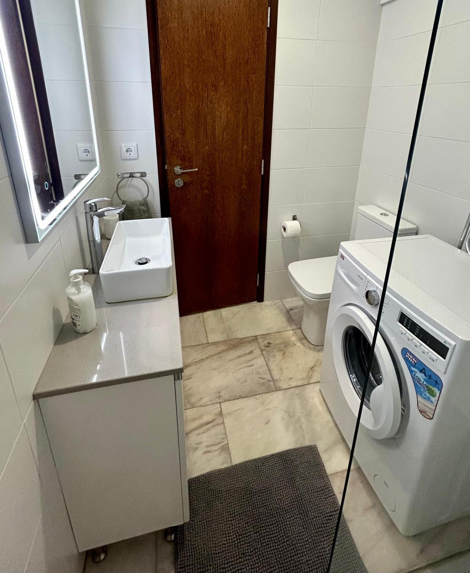 Santa Catarina By Ola Madeira Apartment ฟุงชาล ภายนอก รูปภาพ