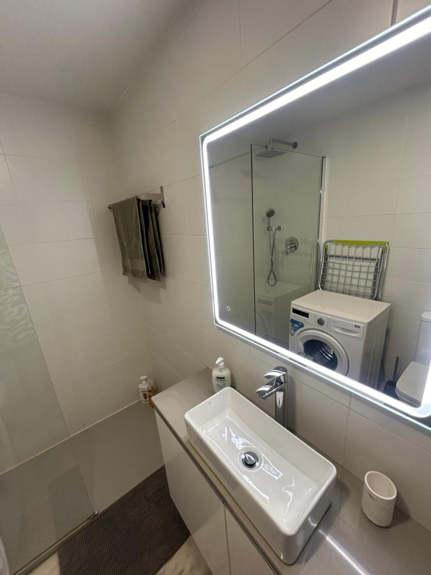 Santa Catarina By Ola Madeira Apartment ฟุงชาล ภายนอก รูปภาพ